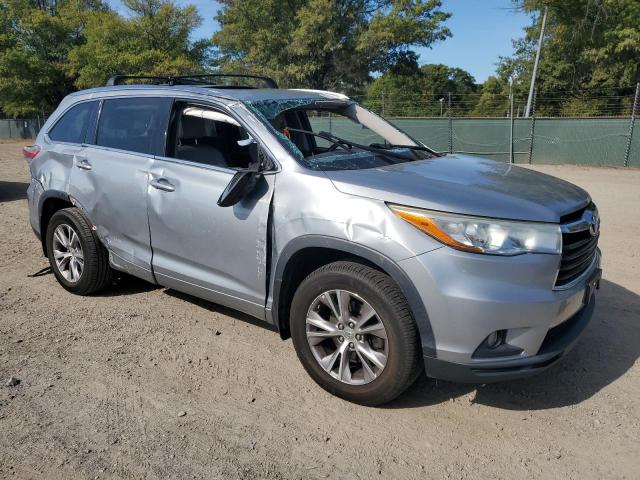 Photo 4 from auction – 2015 TOYOTA HIGHLANDER with VIN 5TDJKRFH5FS086024