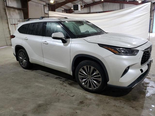 Photo 4 from auction – 2021 TOYOTA HIGHLANDER with VIN 5TDFZRBH8MS084885