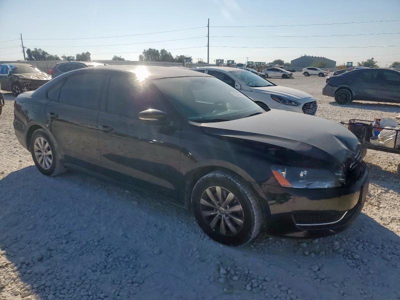 Photo 4 from auction – 2012 VOLKSWAGEN PASSAT S with VIN 1VWAH7A36CC080788