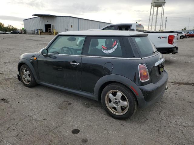 Photo 2 from auction – 2010 MINI COOPER with VIN WMWMF3C57ATU76249
