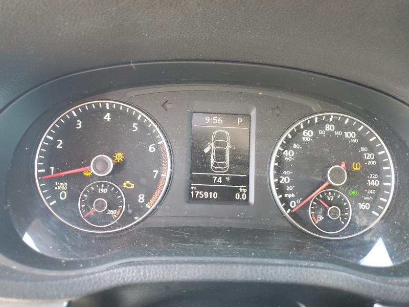 Photo 9 from auction – 2014 VOLKSWAGEN PASSAT with VIN 1VWBH7A37EC017576