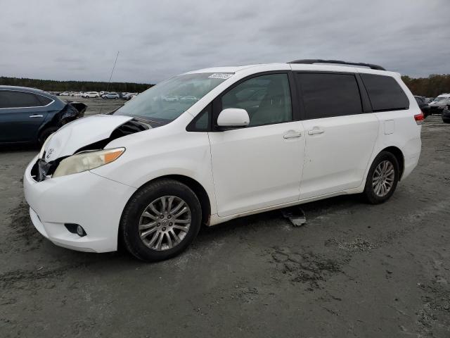 TOYOTA SIENNA XLE 2011 with VIN 5TDYK3DC9BS096794 - Photo from auction