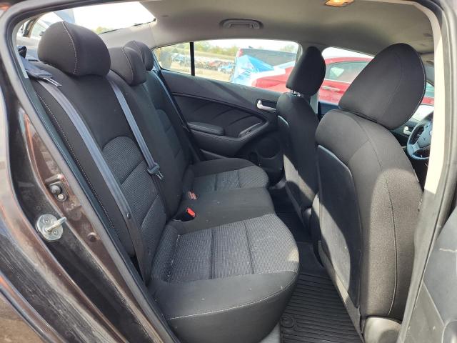 Photo 10 from auction – 2017 KIA FORTE LX with VIN 3KPFK4A76HE157140