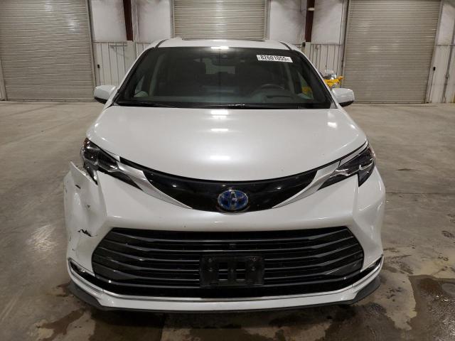 Photo 5 from auction – 2024 TOYOTA SIENNA LIM with VIN 5TDESKFC6RS113300