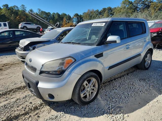 KIA SOUL + 2010 with VIN KNDJT2A29A7094234 - Photo from auction