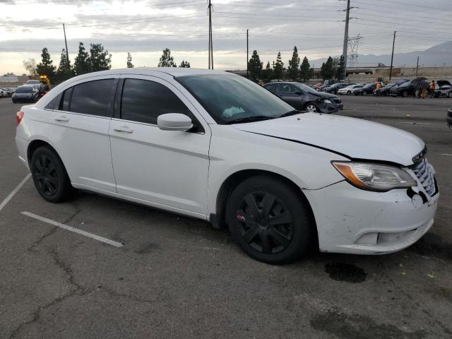 Photo 4 from auction – 2014 CHRYSLER 200 LX with VIN 1C3CCBAB1EN212274