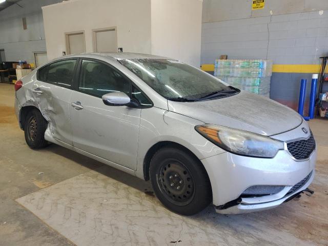 Photo 4 from auction – 2015 KIA FORTE LX with VIN KNAFK4A64F5379009