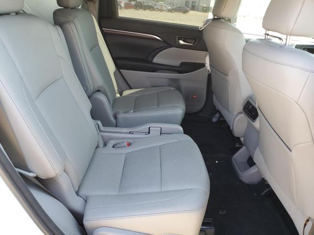 Photo 10 from auction – 2016 TOYOTA HIGHLANDER with VIN 5TDYKRFH0GS163253