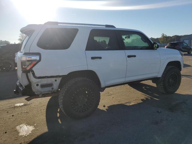 Photo 3 from auction – 2016 TOYOTA 4RUNNER SR with VIN JTEZU5JR1G5111851