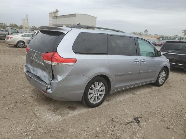 Photo 3 from auction – 2013 TOYOTA SIENNA XLE with VIN 5TDYK3DC2DS310088