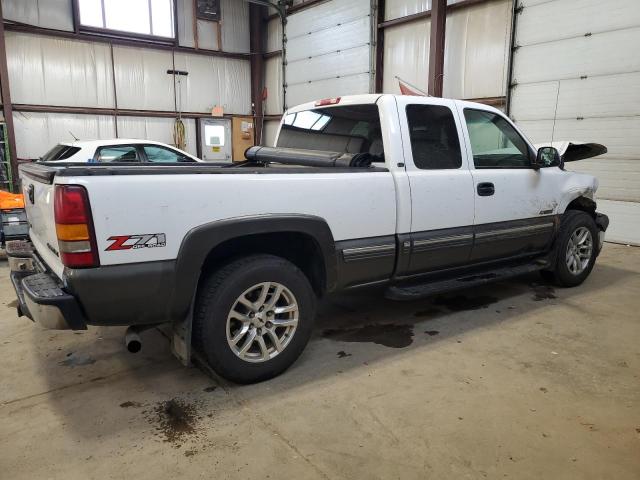 Photo 3 from auction – 2000 CHEVROLET SILVERADO with VIN 1GCEK19T6YZ356947