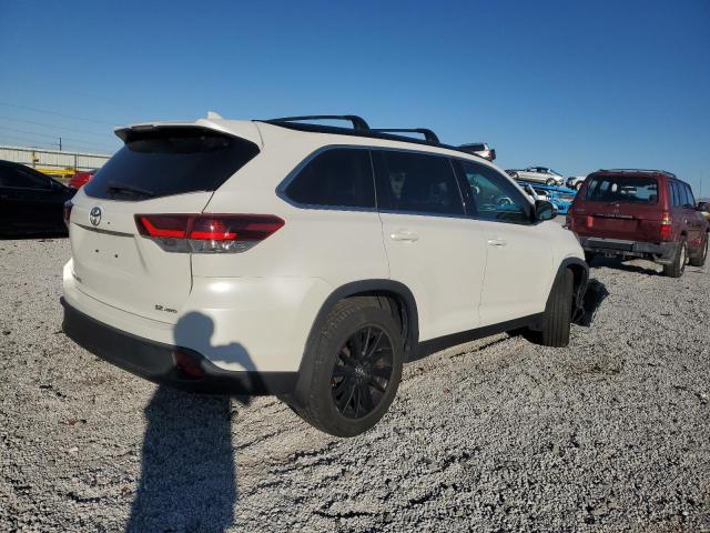 Photo 3 from auction – 2019 TOYOTA HIGHLANDER with VIN 5TDJZRFH6KS600968