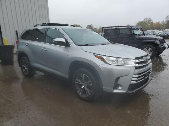 Photo 4 from auction – 2019 TOYOTA HIGHLANDER with VIN 5TDBZRFH2KS725647
