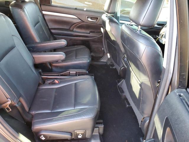 Photo 11 from auction – 2017 TOYOTA HIGHLANDER with VIN 5TDJZRFH7HS441483