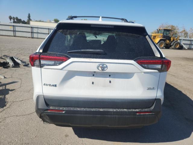 Photo 6 from auction – 2021 TOYOTA RAV4 XLE with VIN 2T3W1RFV5MW152954