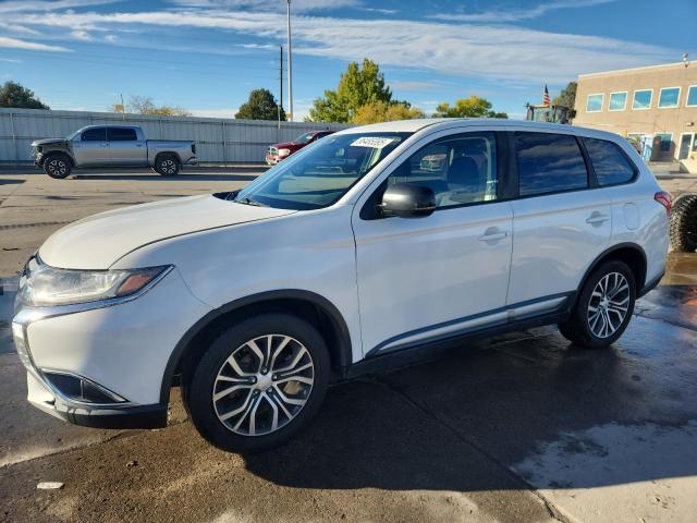 MITSUBISHI OUTLANDER 2016 with VIN JA4AD2A31GZ054002 - Photo from auction