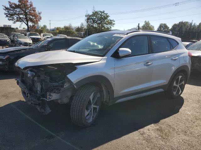 HYUNDAI TUCSON LIM 2017 with VIN KM8J33A22HU567775 - Photo from auction
