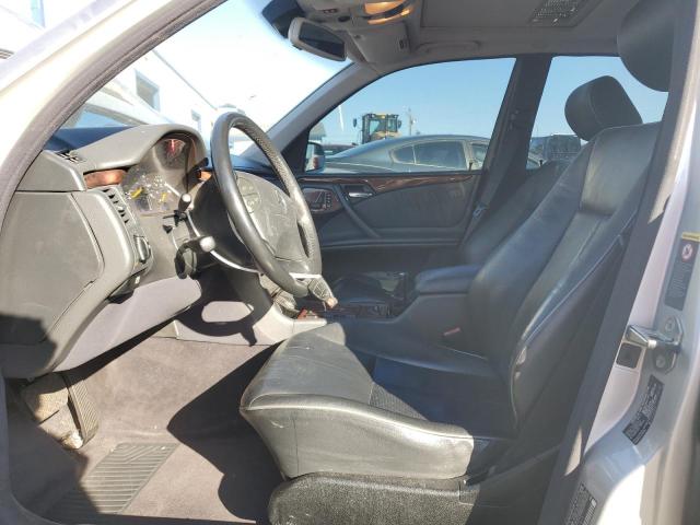 Photo 7 from auction – 2001 MERCEDES-BENZ E 320 with VIN WDBJF65J61B331810