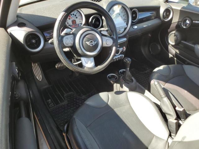 Photo 8 from auction – 2010 MINI COOPER S with VIN WMWMF7C58ATZ73401