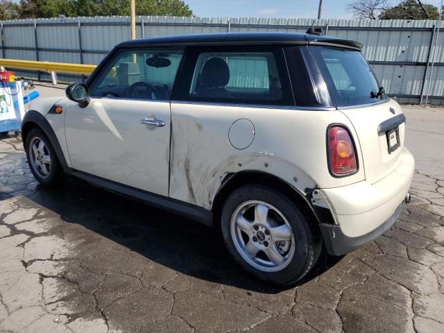 Photo 2 from auction – 2010 MINI COOPER with VIN WMWMF3C54ATU77861
