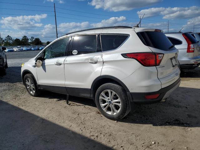 Photo 2 from auction – 2019 FORD ESCAPE SEL with VIN 1FMCU0HD9KUA02328