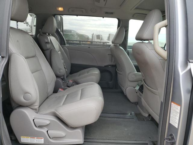 Photo 11 from auction – 2015 TOYOTA SIENNA with VIN 5TDYK3DC5FS670233