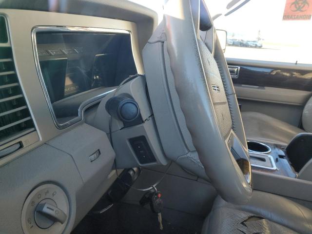 Photo 8 from auction – 2010 LINCOLN NAVIGATOR with VIN 5LMJJ2J54AEJ05886