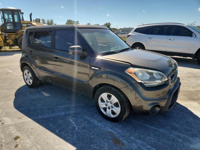 Photo 4 from auction – 2013 KIA SOUL with VIN KNDJT2A51D7495968