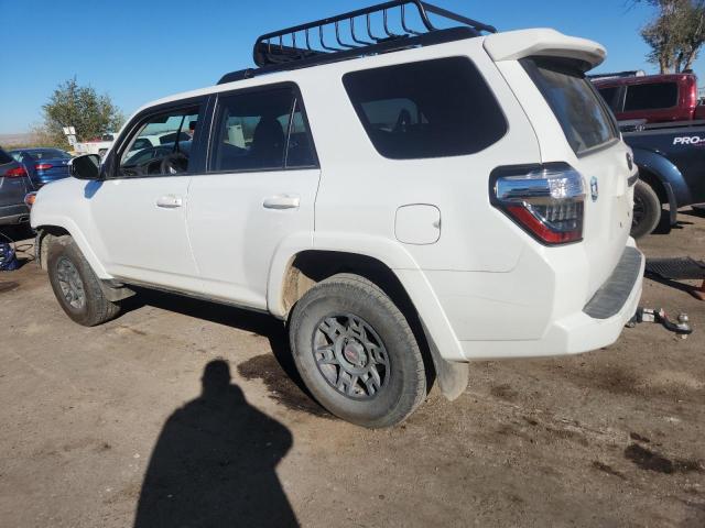 Photo 2 from auction – 2021 TOYOTA 4RUNNER SR with VIN JTEBU5JR1M5894067