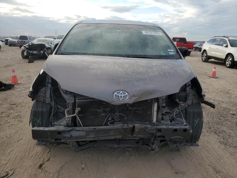 Photo 5 from auction – 2015 TOYOTA SIENNA LE with VIN 5TDKK3DC0FS613542