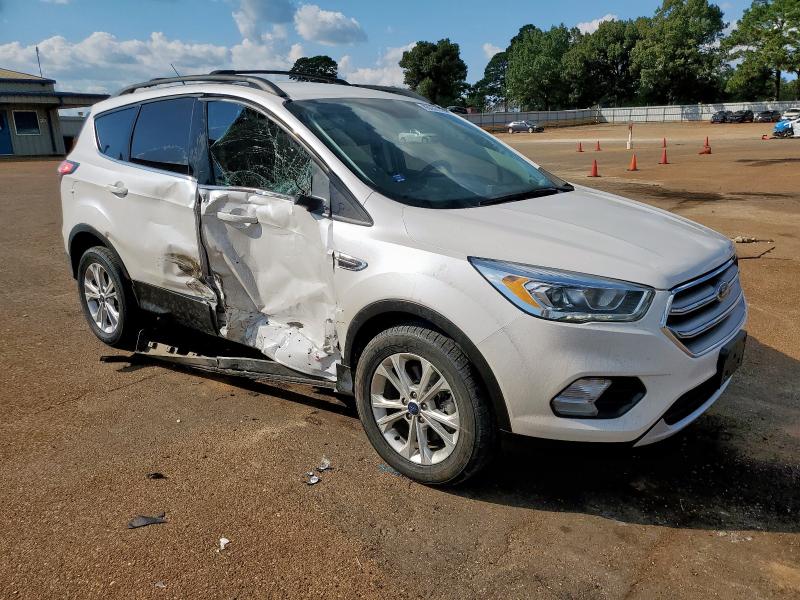 Photo 4 from auction – 2017 FORD ESCAPE SE with VIN 1FMCU0G96HUB29141