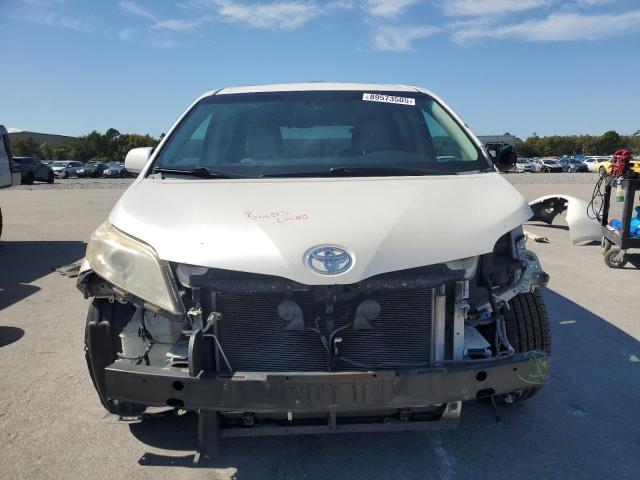 Photo 5 from auction – 2012 TOYOTA SIENNA XLE with VIN 5TDYK3DC8CS190893