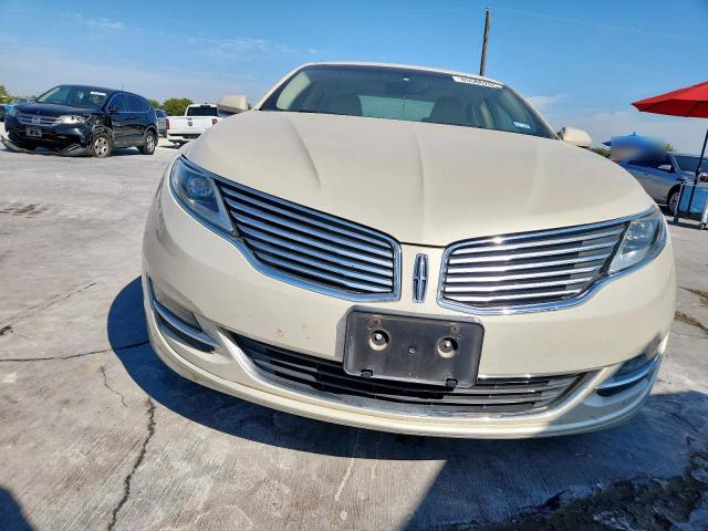 Photo 5 from auction – 2014 LINCOLN MKZ with VIN 3LN6L2G91ER832399