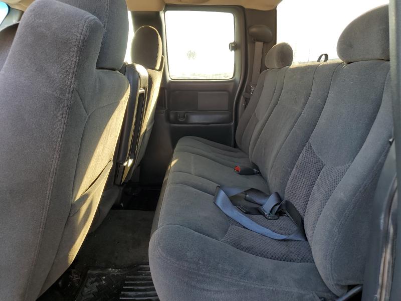 Photo 10 from auction – 2003 CHEVROLET SILVERADO with VIN 2GCEC19X531329398