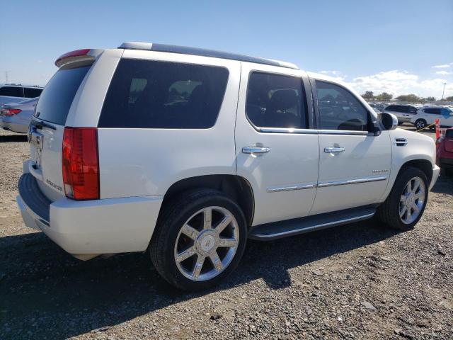 Photo 3 from auction – 2011 CADILLAC ESCALADE L with VIN 1GYS4BEF2BR137407