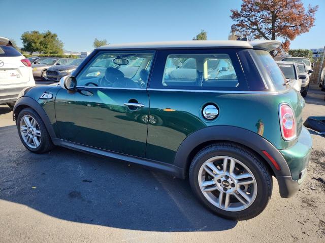 Photo 2 from auction – 2011 MINI COOPER S with VIN WMWSV3C55BTY10595