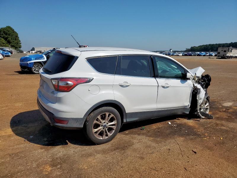 Photo 3 from auction – 2017 FORD ESCAPE SE with VIN 1FMCU0GD4HUB05313