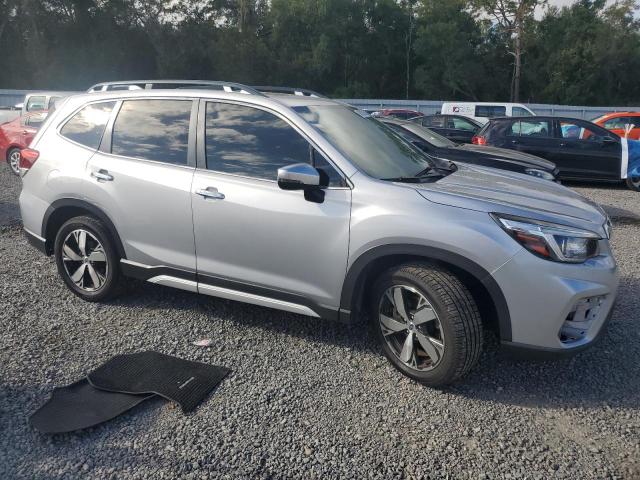 Photo 4 from auction – 2019 SUBARU FORESTER T with VIN JF2SKAWC5KH405092