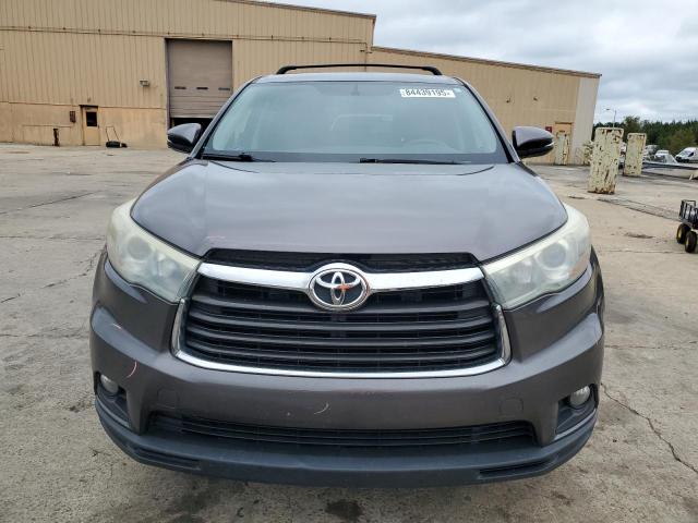 Photo 5 from auction – 2015 TOYOTA HIGHLANDER with VIN 5TDZKRFHXFS108635