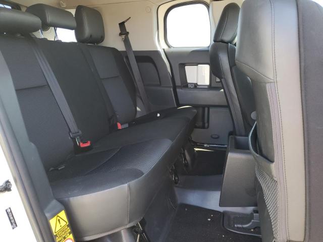 Photo 11 from auction – 2013 TOYOTA FJ CRUISER with VIN JTEBU4BF3DK164595