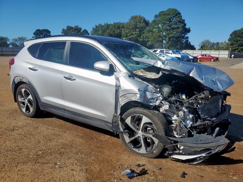 Photo 4 from auction – 2016 HYUNDAI TUCSON LIM with VIN KM8J33A27GU151249