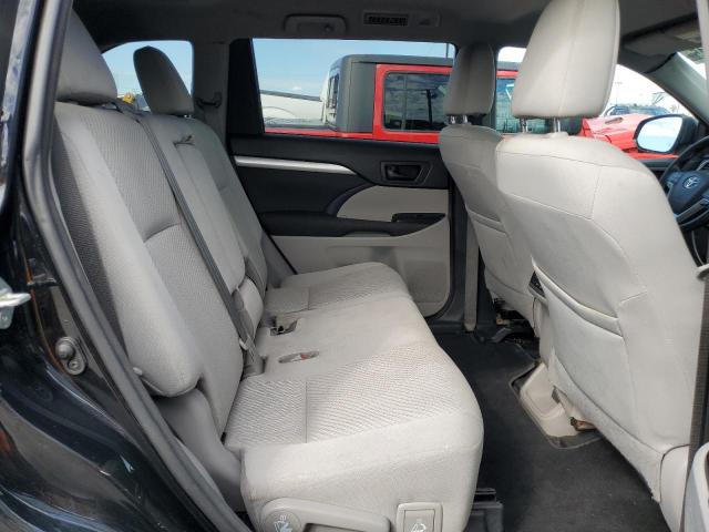 Photo 11 from auction – 2018 TOYOTA HIGHLANDER with VIN 5TDBZRFH7JS809915