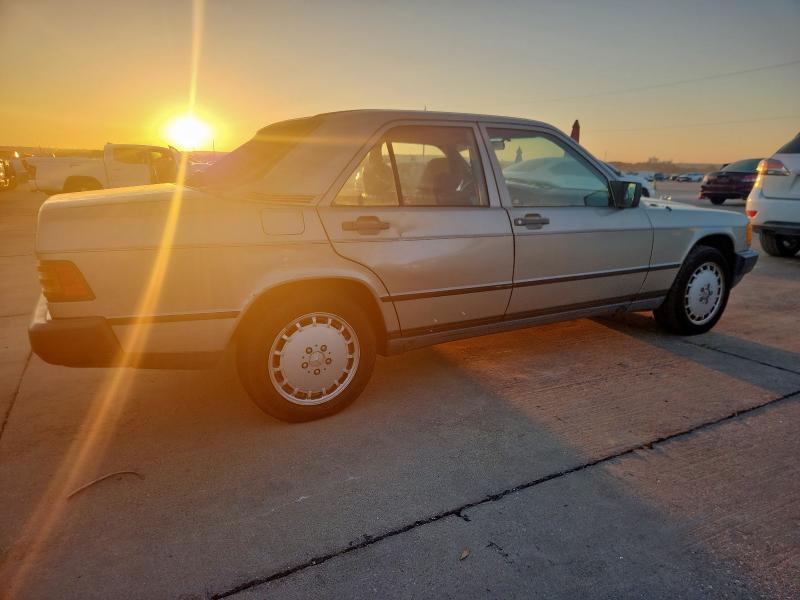 Photo 3 from auction – 1987 MERCEDES-BENZ 190 E 2.3 with VIN WDBDA28D4HF321970