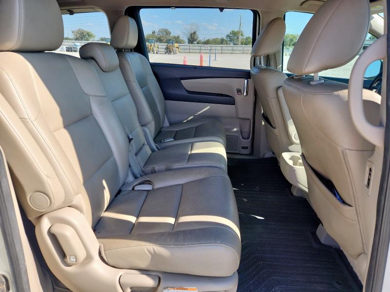 Photo 11 from auction – 2015 HONDA ODYSSEY TO with VIN 5FNRL5H98FB045583