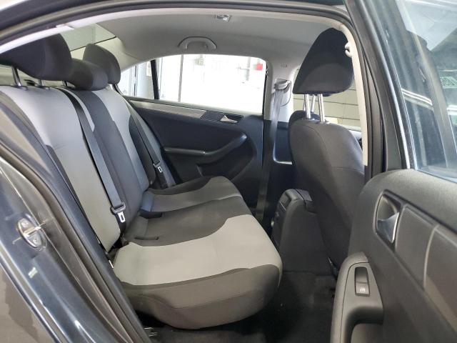 Photo 10 from auction – 2018 VOLKSWAGEN JETTA S with VIN 3VW2B7AJ0JM247680