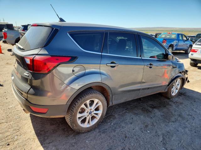 Photo 3 from auction – 2019 FORD ESCAPE SE with VIN 1FMCU9GD7KUC54147