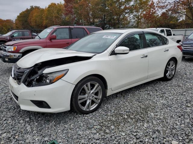 NISSAN ALTIMA 2017 with VIN 1N4BL3AP7HC137207 - Photo from auction