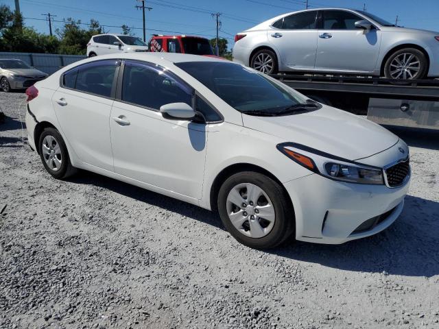 Photo 4 from auction – 2017 KIA FORTE LX with VIN 3KPFK4A78HE069920