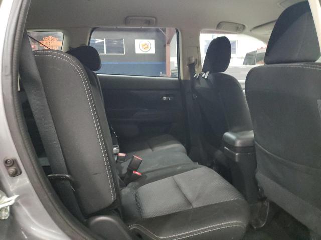 Photo 11 from auction – 2018 MITSUBISHI OUTLANDER with VIN JA4AD2A37JZ017205