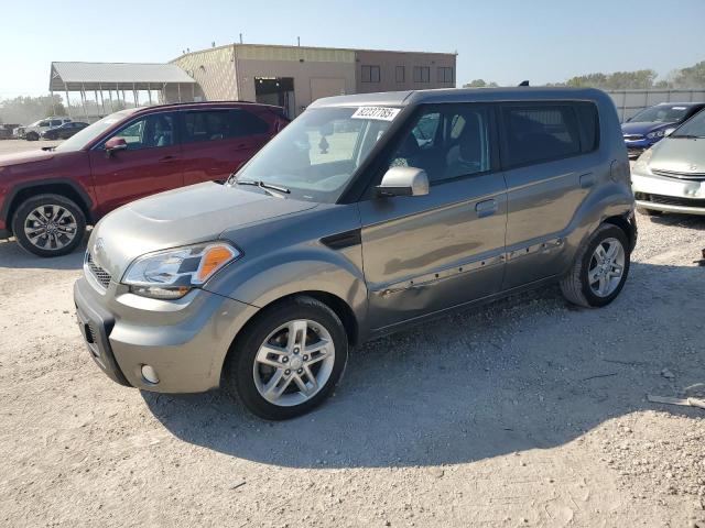 KIA SOUL + 2010 with VIN KNDJT2A20A7031233 - Photo from auction